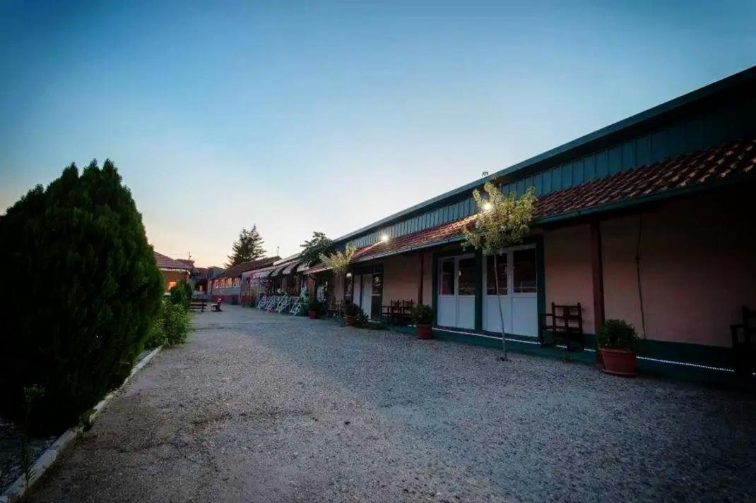 Fun Rooms Sobe Prenociste Borca Экстерьер фото